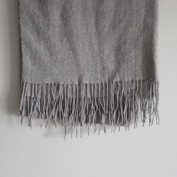 Pieces Kial Mottled Grey Herringbone Solid Fringe Soft Wrap Scarf - 36.5" x 24" - Picture 4 of 6